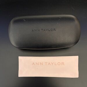 Ann Taylor Black Hard Sunglasses Case with Light Pink Cleaning Cloth